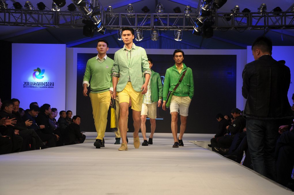 2013成都時(shí)裝周開(kāi)幕秀 雷迪波爾炫動(dòng)國(guó)際時(shí)尚