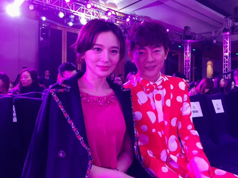 張皓然、甘露、班嘉佳亮相2015春夏化妝造型趨勢(shì)發(fā)布會(huì)