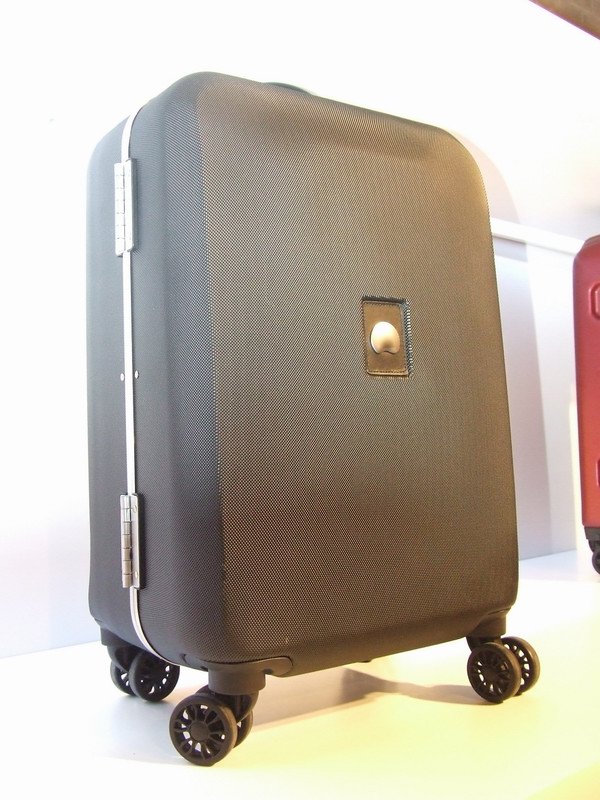 法國標(biāo)志性箱包品牌DELSEY，4月9日在上海呈獻(xiàn)其2015年新品