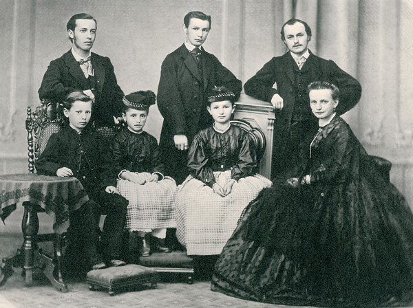 誰(shuí)是費(fèi)爾迪南多·阿道夫·朗格？