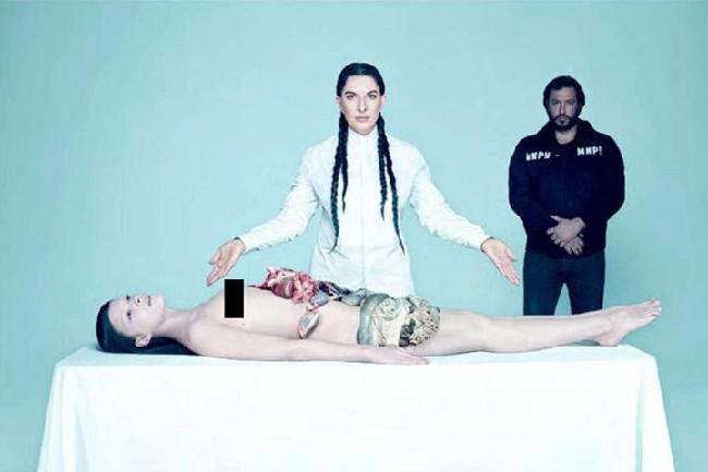 Marina & Crystal《Vogue》烏克蘭版2014年8月號(hào)最口味寫真