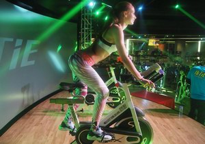 在玩耍中運(yùn)動(dòng)，在轟趴中健身！走進(jìn)創(chuàng)意型運(yùn)動(dòng)中心——HITIE