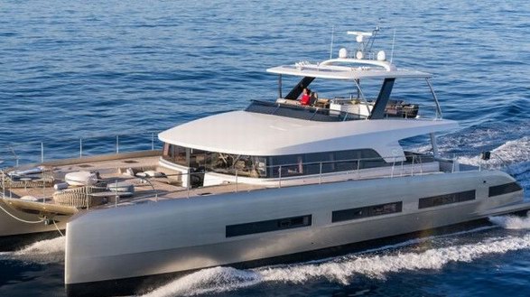 博納多藍(lán)高78雙體動力艇， 引領(lǐng)至尊海上生活