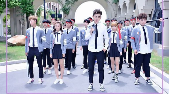 從前嫌棄的校服褲，現(xiàn)在卻成了火遍大江南北爆款？原來(lái)是你不會(huì)搭