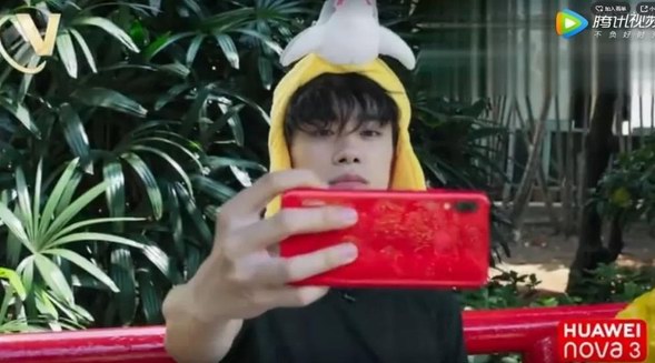 一份來自易烊千璽的反差萌，請(qǐng)查收～