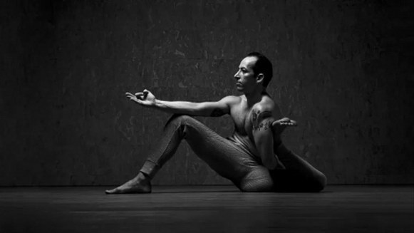 十月瑜伽大事來(lái)襲！Y+攜手明星導(dǎo)師，打造魔都“無(wú)限”硬核瑜伽盛宴