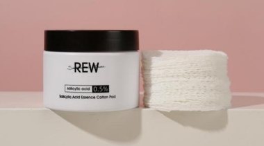 REW水楊酸棉片，打造刷酸后的蛋白肌