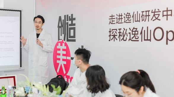 完美日記爆款的幕后推手，竟然是它……