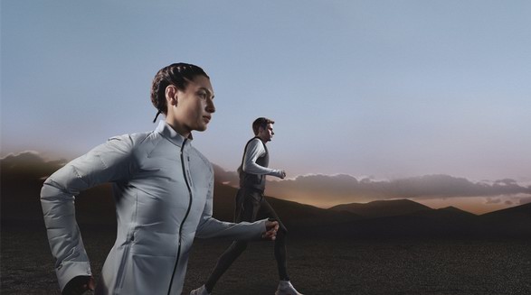 重構(gòu)冬跑想象：Salomon薩洛蒙首發(fā)FALCON FLY高端競訓跑服系列